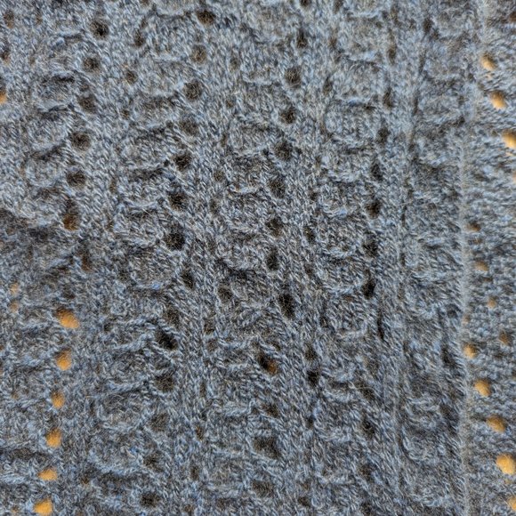 Handmade Alaskan Qiviut Scarf - New, never worn - Picture 2 of 7